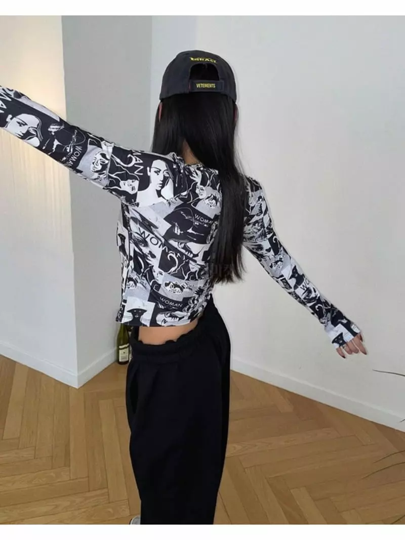 Buckle - Korean Women Fashion - #womensfashion - People Tee