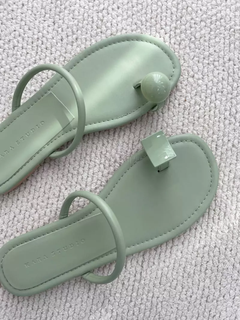 Button - Korean Women Fashion - #momslook - 5388 Point Flip-Flops - 3