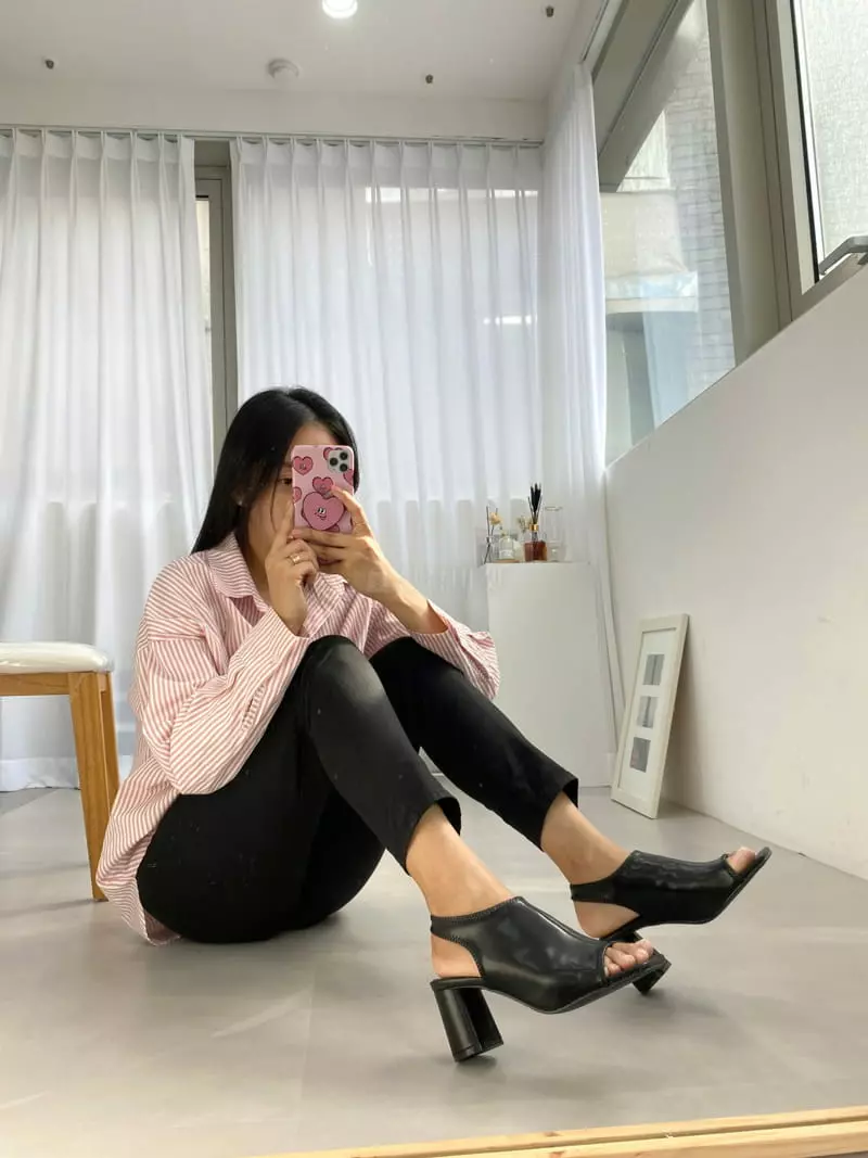 Button - Korean Women Fashion - #pursuepretty - 2115 Unique Sandals Heel