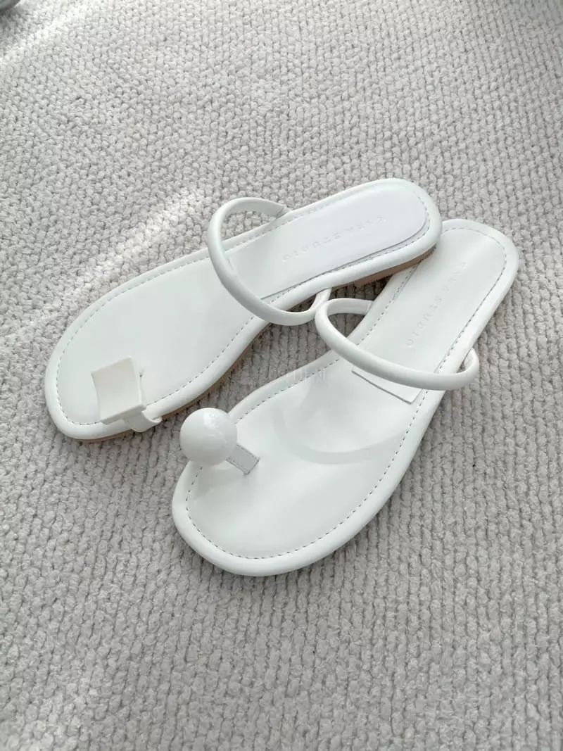 Button - Korean Women Fashion - #momslook - 5388 Point Flip-Flops - 4