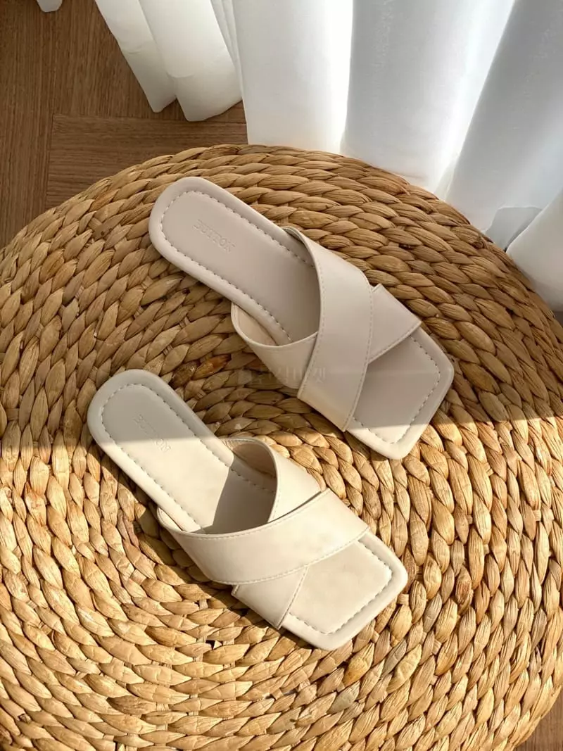 Button - Korean Women Fashion - #womensfashion - 3013 Nine Slippers - 2