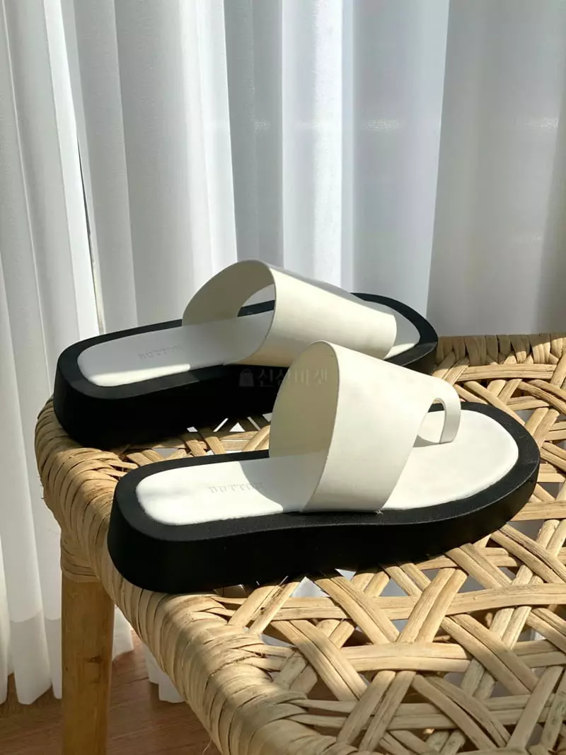 Button - Korean Women Fashion - #womensfashion - 3011 Lanon Flip-Flops - 2