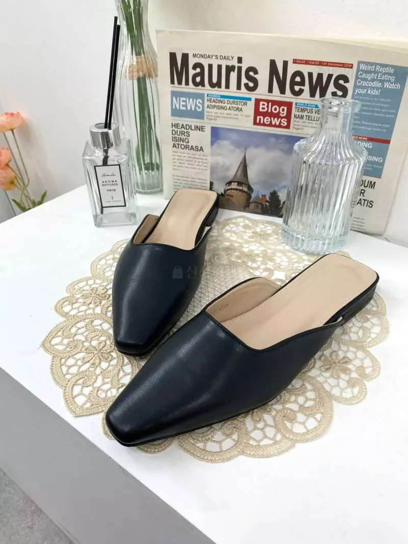 Button - Korean Women Fashion - #momslook - 2089 Simply Slippers - 4