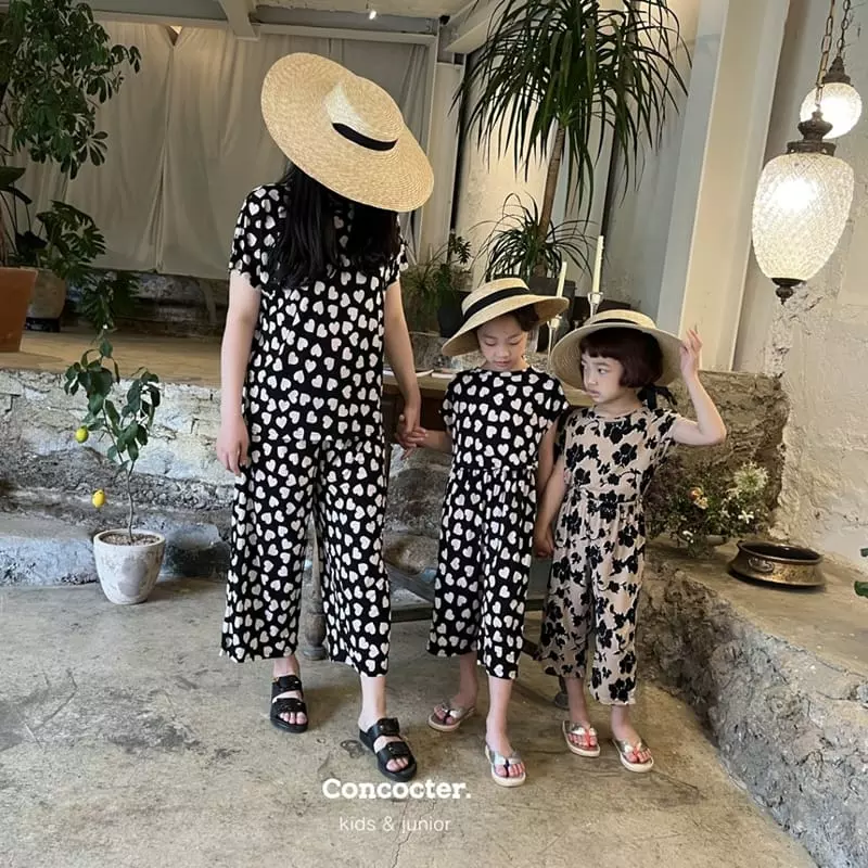 Concocter - Korean Children Fashion - #fashionkids - Pataya Charlang Sleeveless Top Bottom Set with Mom