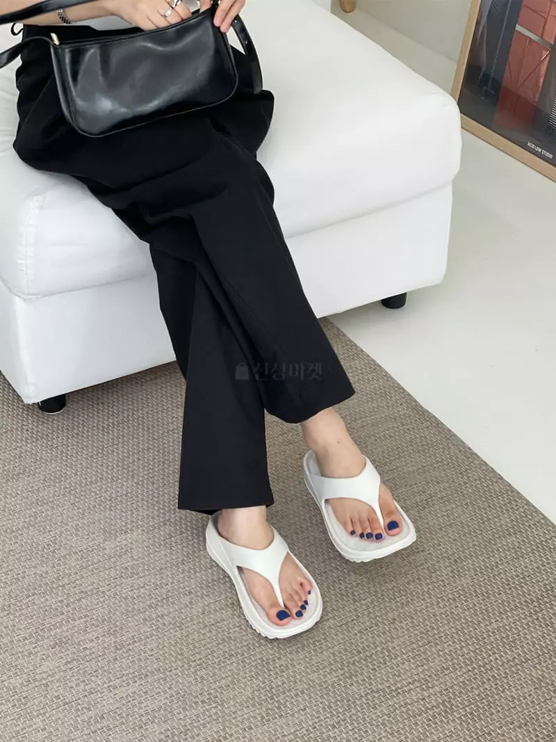 Cooing - Korean Women Fashion - #momslook - br6005 Flip-Flops - 2