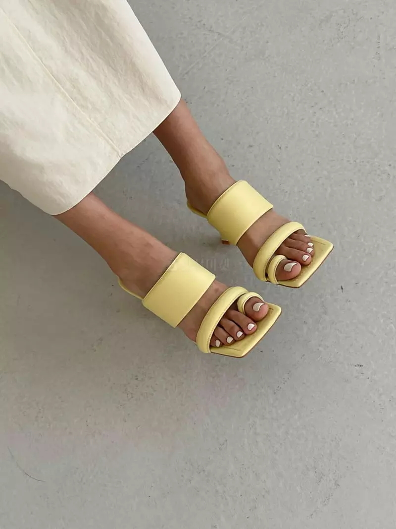 Cooing - Korean Women Fashion - #momslook - A6133 Flip-Flops - 3