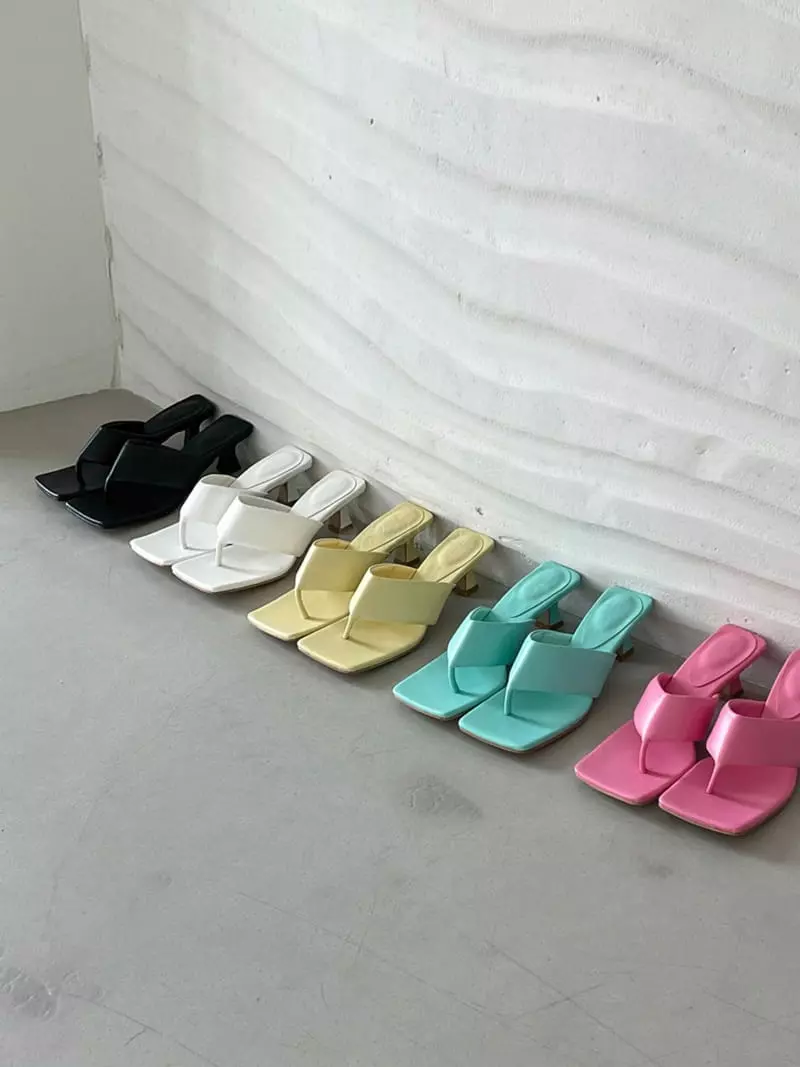 Cooing - Korean Women Fashion - #momslook - w2104 Flip-Flops - 2