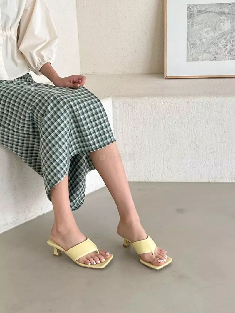 Cooing - Korean Women Fashion - #womensfashion - w2104 Flip-Flops - 4