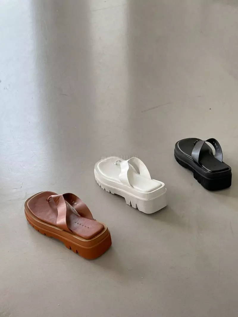 Cooing - Korean Women Fashion - #momslook - W2081 Flip-Flops