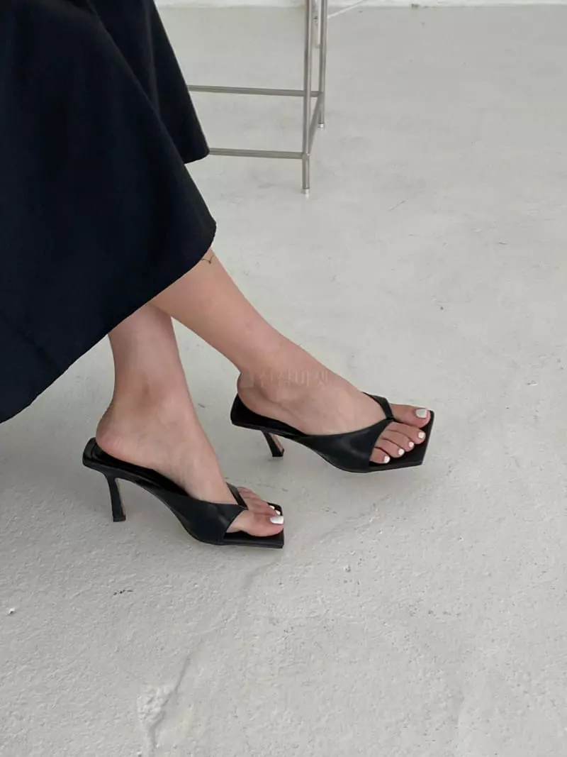 Cooing - Korean Women Fashion - #momslook - w2067 Flip-Flops Heel - 4