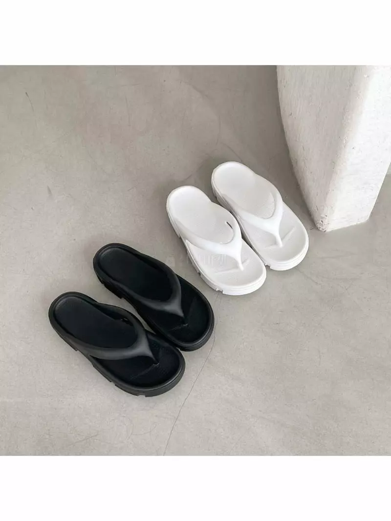 Cooing - Korean Women Fashion - #momslook - w8009 Flip-Flops