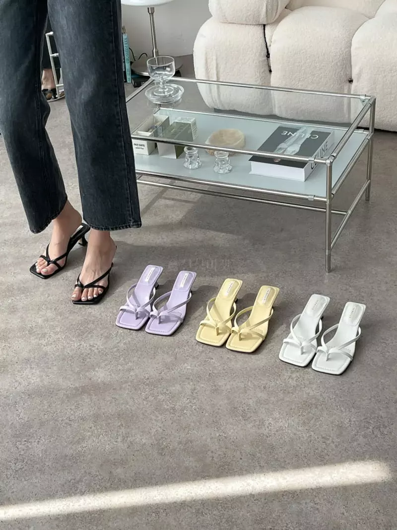 Cooing - Korean Women Fashion - #momslook - u5213 Flip-Flops Heel