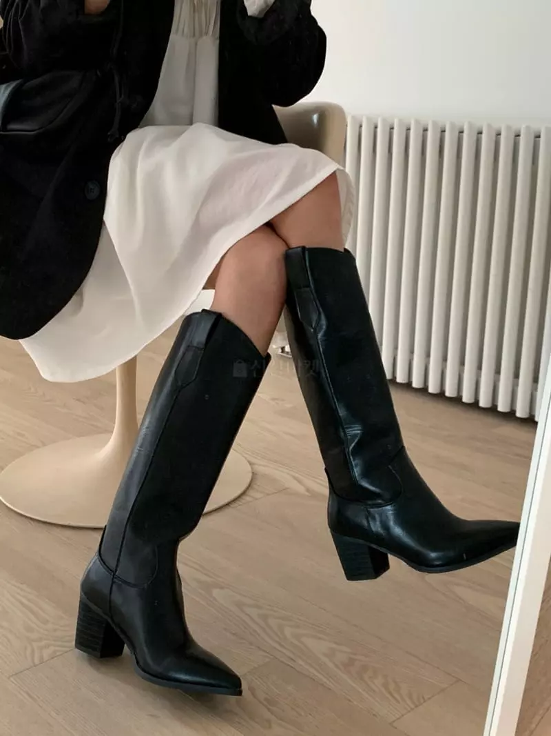 Cooing - Korean Women Fashion - #momslook - mu1001 V Cut Long Boots - 2