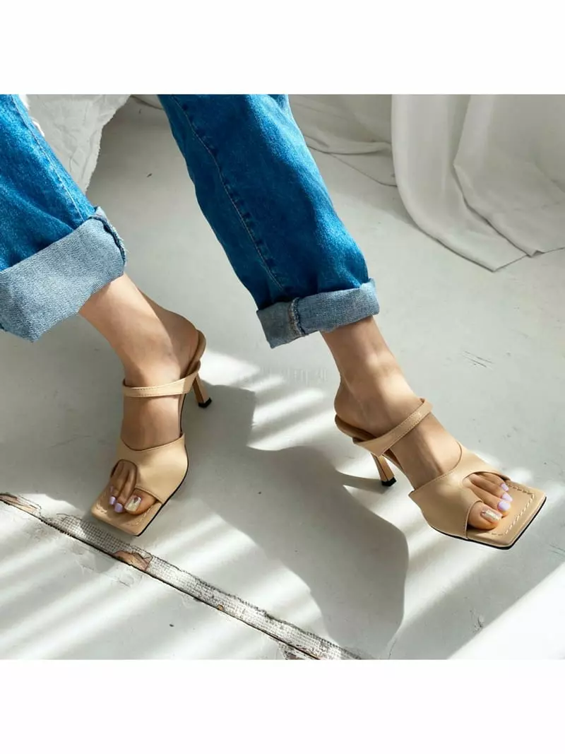 Cooing - Korean Women Fashion - #pursuepretty - w2054 Flip-Flops Heel - 4