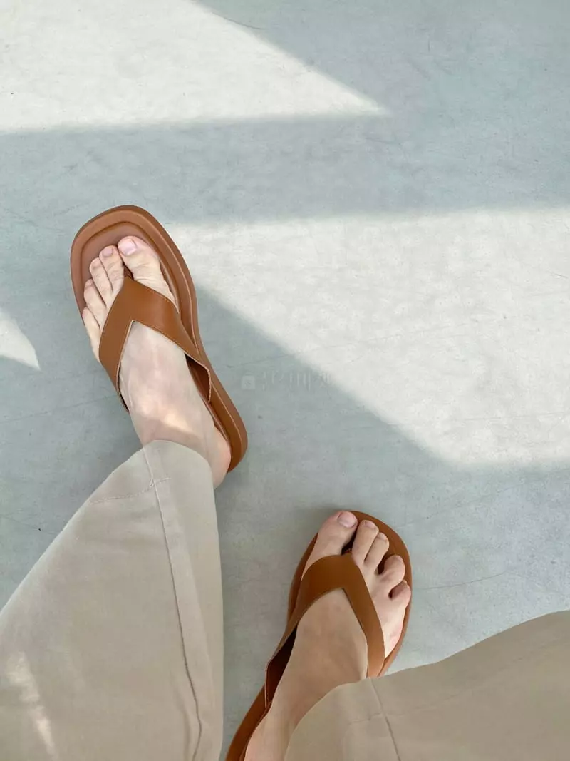 Cooing - Korean Women Fashion - #shopsmall - ch7264 Flip-Flops - 2