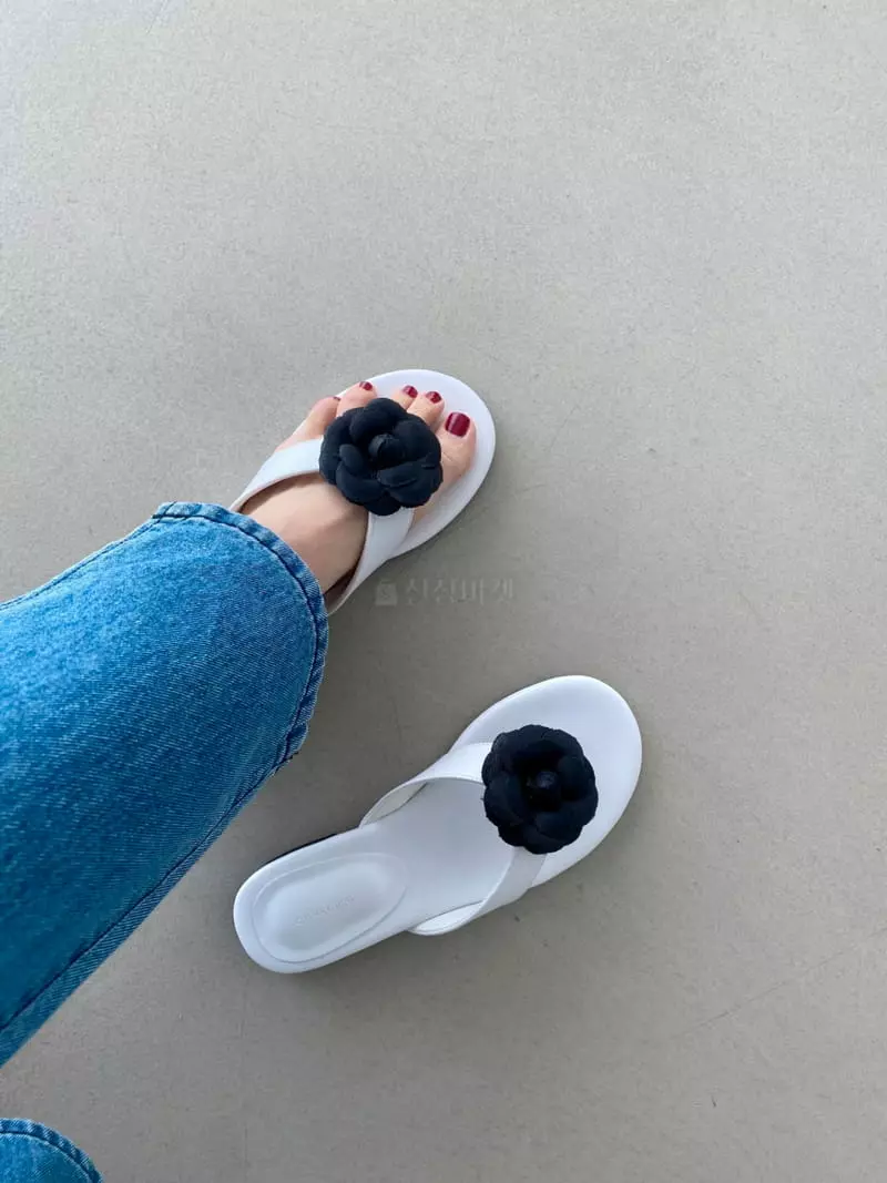 Cooing - Korean Women Fashion - #shopsmall - ch5202 Flip-Flops