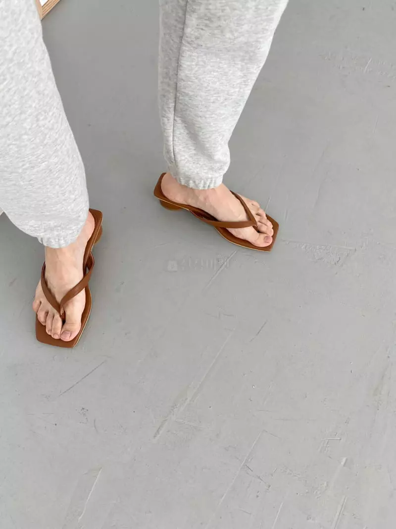 Cooing - Korean Women Fashion - #shopsmall - ch7269 Flip-Flops Heel - 4