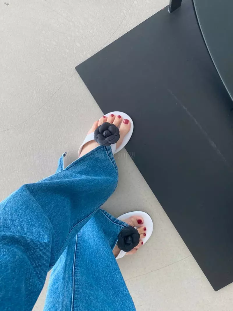 Cooing - Korean Women Fashion - #thatsdarling - ch5202 Flip-Flops - 2