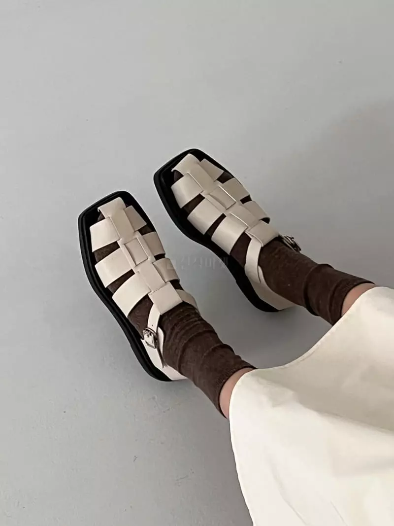 Cooing - Korean Women Fashion - #vintageinspired - cr0179 Sandals - 2