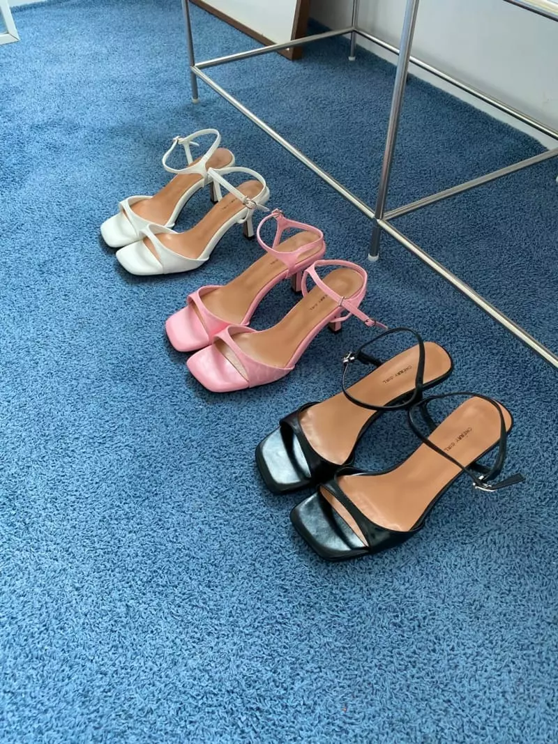 Cooing - Korean Women Fashion - #vintagekidsstyle - ch7306 Sandals