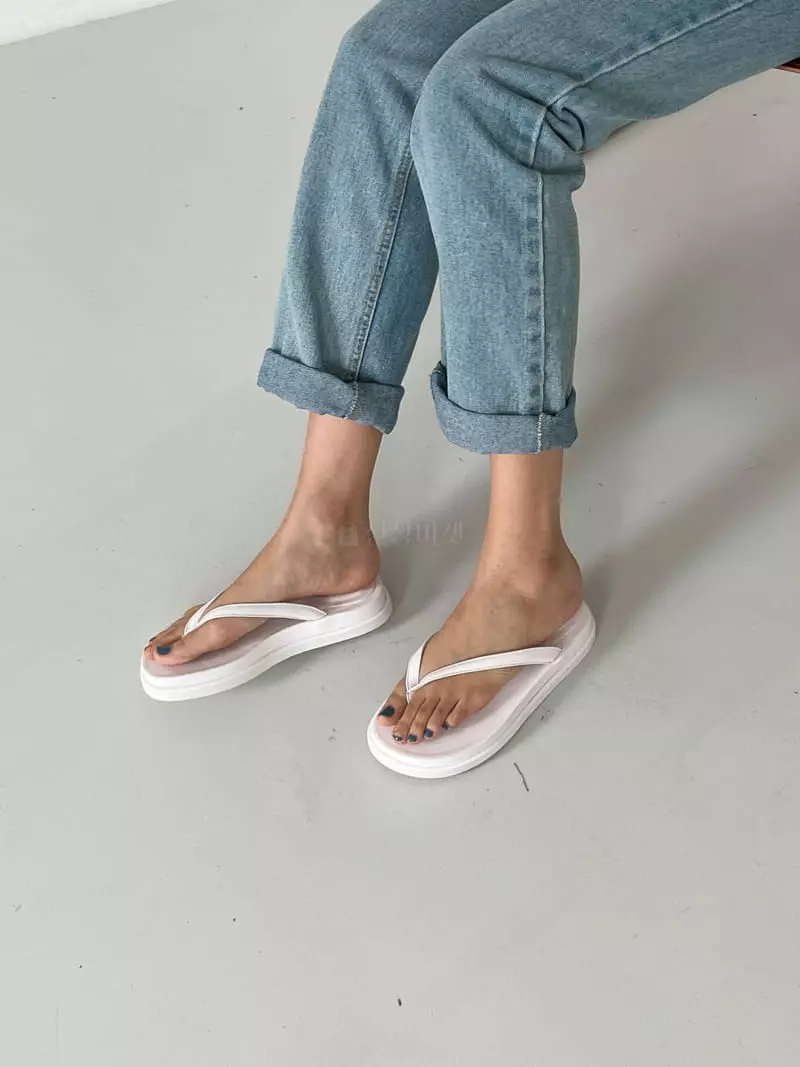 Cooing - Korean Women Fashion - #womensfashion - w2122 Flip-Flops - 3