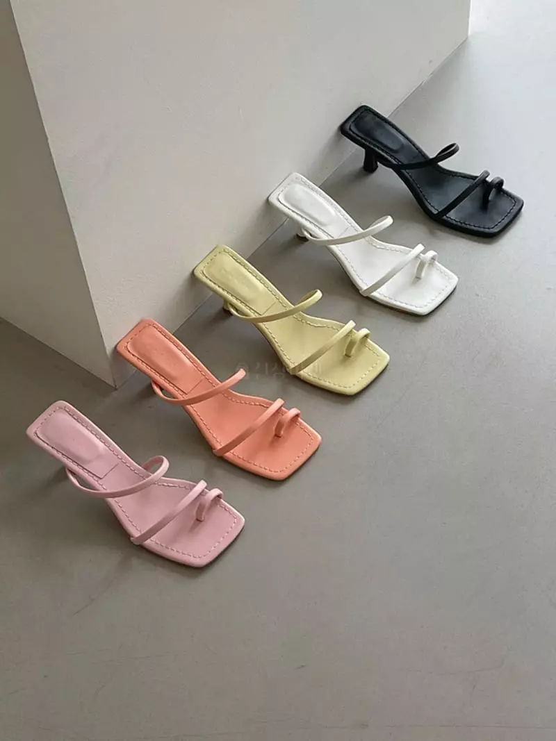 Cooing - Korean Women Fashion - #womensfashion - w2106 Sandals Heel