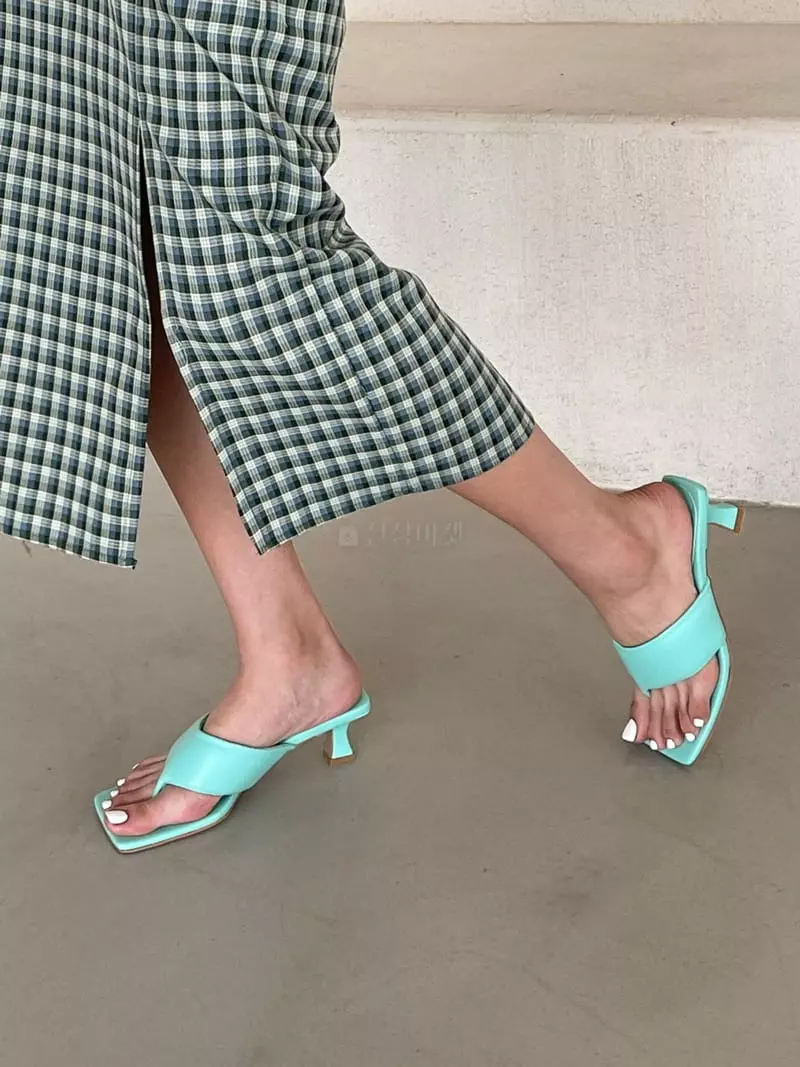 Cooing - Korean Women Fashion - #womensfashion - w2104 Flip-Flops - 3