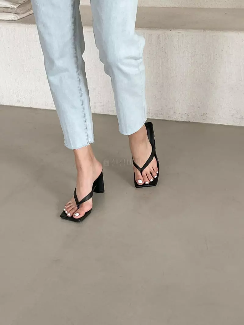 Cooing - Korean Women Fashion - #womensfashion - w2080 Flip-Flops Heel - 3