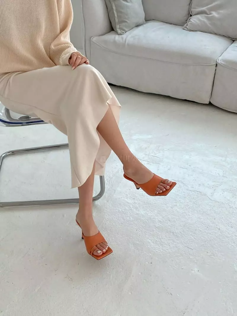Cooing - Korean Women Fashion - #momslook - w2065 Flip-Flops Heel - 4
