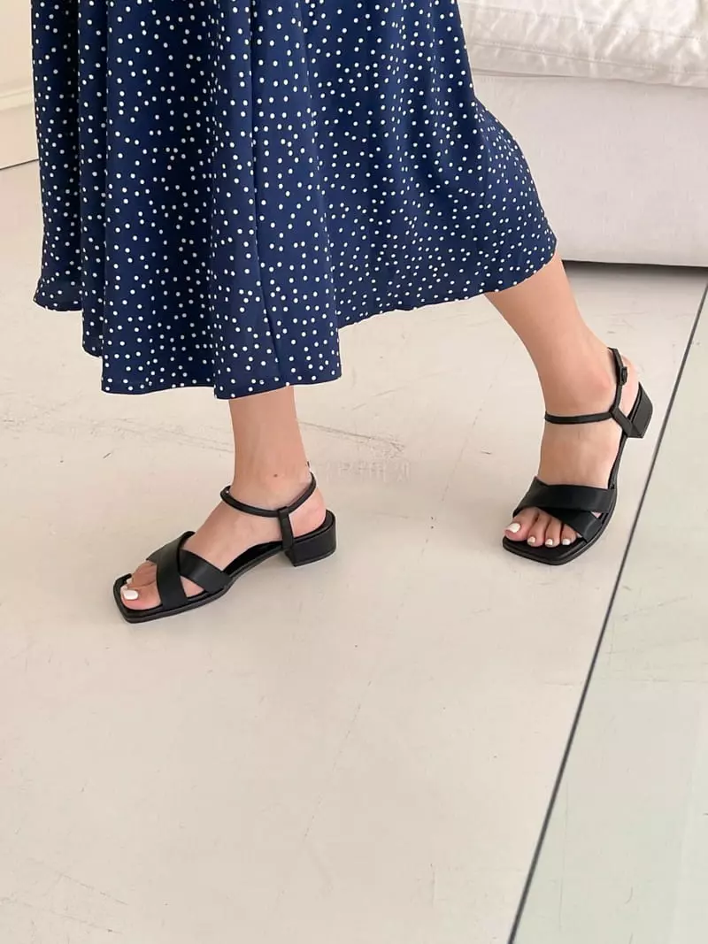 Cooing - Korean Women Fashion - #womensfashion - u8179 Sandals - 3