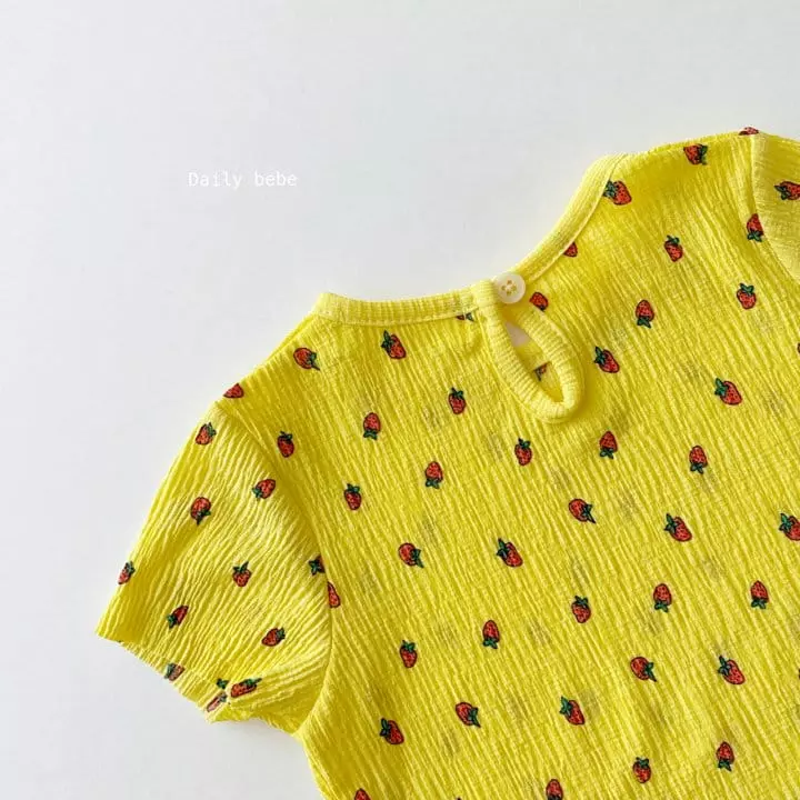 Daily Bebe - Korean Children Fashion - #childrensboutique - Strawberry Pleats Top Bottom Set - 6