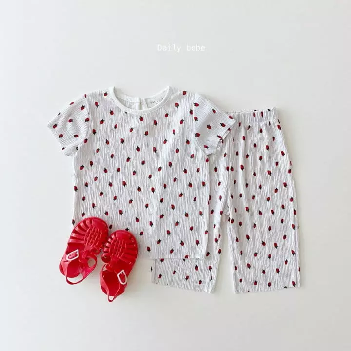 Daily Bebe - Korean Children Fashion - #todddlerfashion - Strawberry Pleats Top Bottom Set - 2