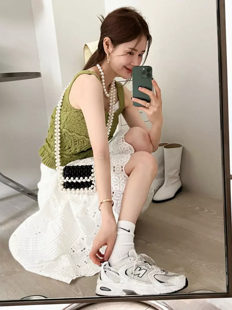 Dailyjud - Korean Women Fashion - #womensfashion - Knit Crop Sleeveless - 4