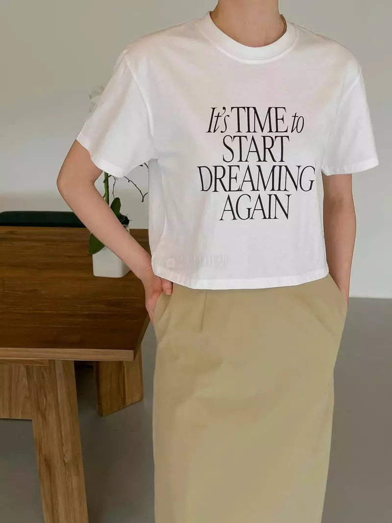 Dailyjud - Korean Women Fashion - #momslook - English Crop Tee