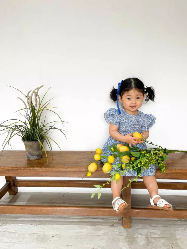 Dano - Korean Children Fashion - #kidsstore - Tulip Sleeves One-piece - 3