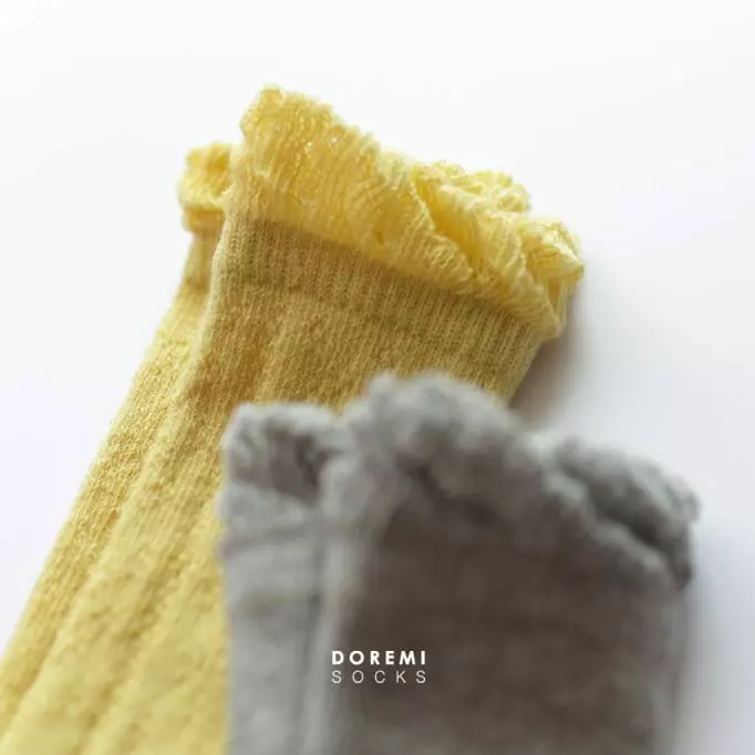 Doremi Socks - Korean Children Fashion - #littlefashionista - Lumi Frill Knee Socks - 2