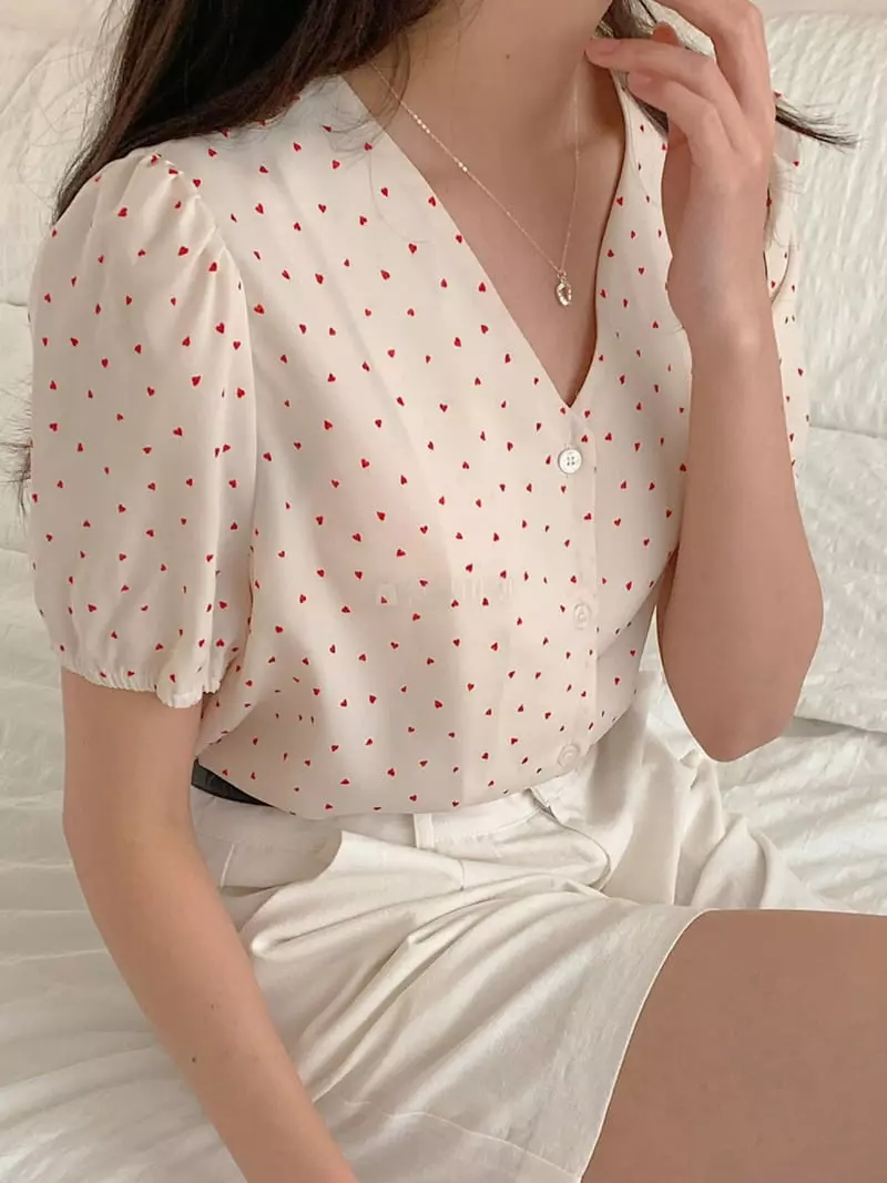 Frill - Korean Women Fashion - #restrostyle - Heart Blouse - 8