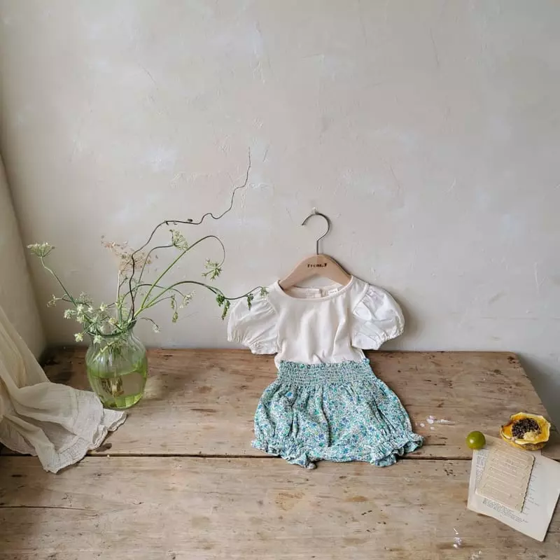 From J - Korean Baby Fashion - #onlinebabyshop - Small Flwoer Smocked To Bottom Set - 4