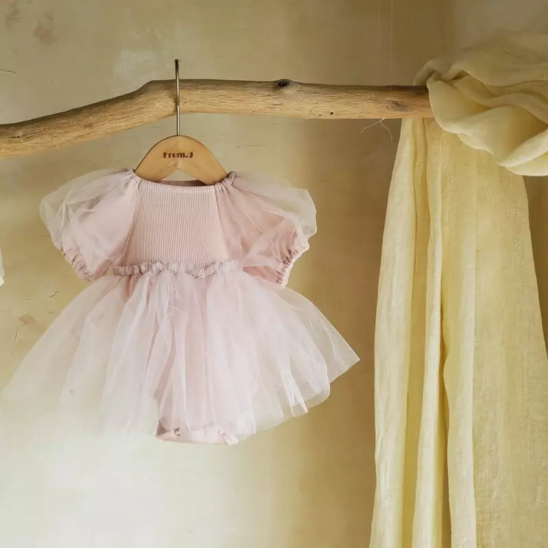From J - Korean Baby Fashion - #babyboutique - Short Sleeveles Shasha Bodysuit - 4