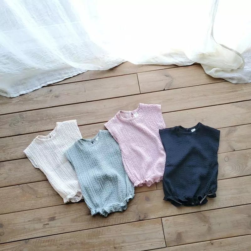 From J - Korean Baby Fashion - #babyboutiqueclothing - Shake Volume Bodysuit - 2