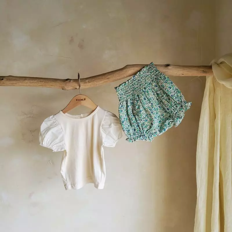 From J - Korean Baby Fashion - #babyfashion - Small Flwoer Smocked To Bottom Set - 8