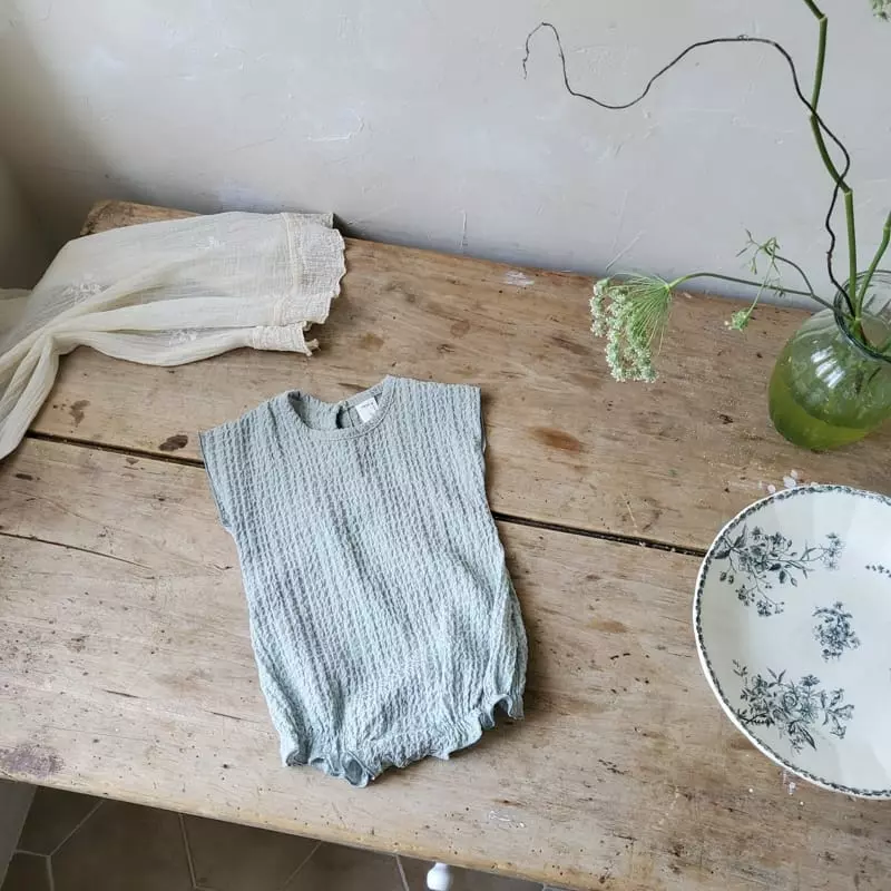 From J - Korean Baby Fashion - #babyfever - Shake Volume Bodysuit - 5
