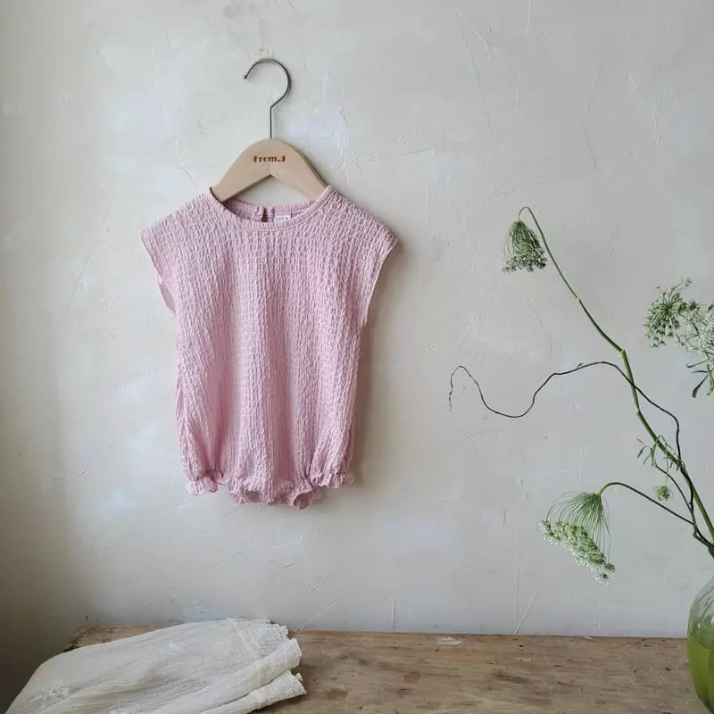 From J - Korean Baby Fashion - #babyoutfit - Shake Volume Bodysuit - 11