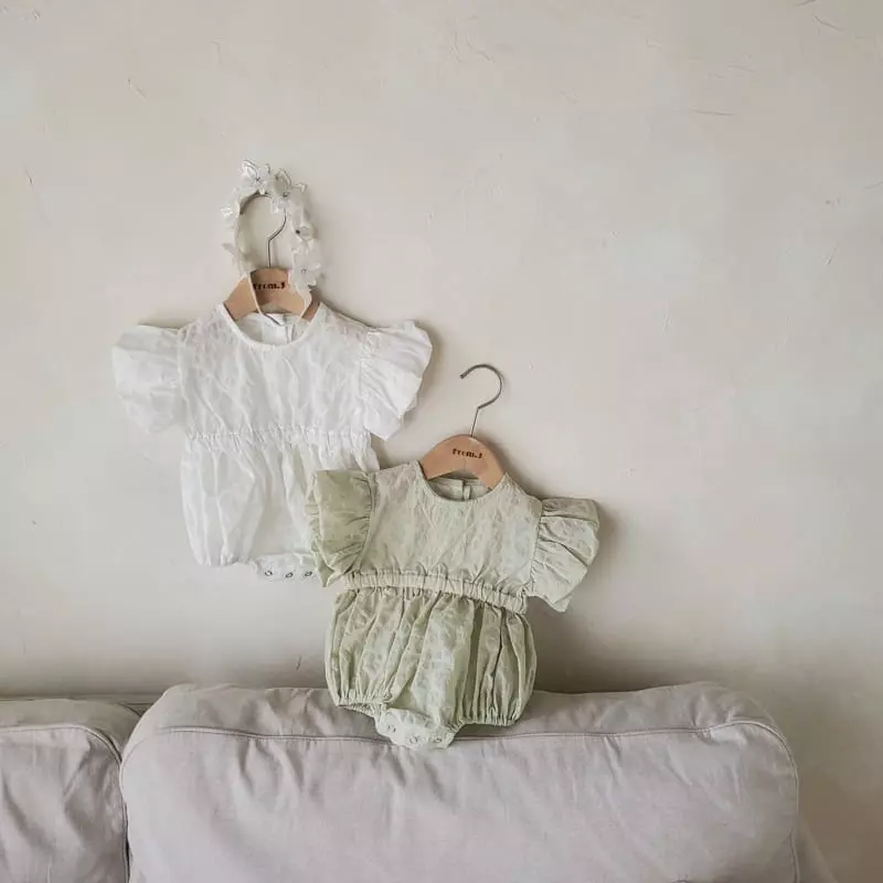 From J - Korean Baby Fashion - #babyootd - Magnolia Flower Bodysuit - 4