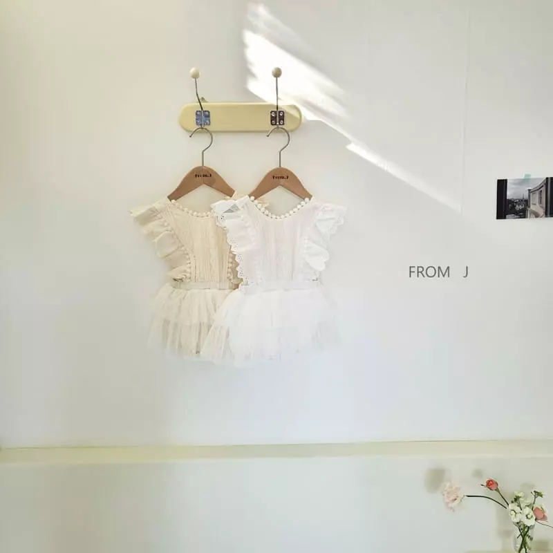 From J - Korean Baby Fashion - #babyoutfit - Cancan Lace Dungarees Bodysuit - 3