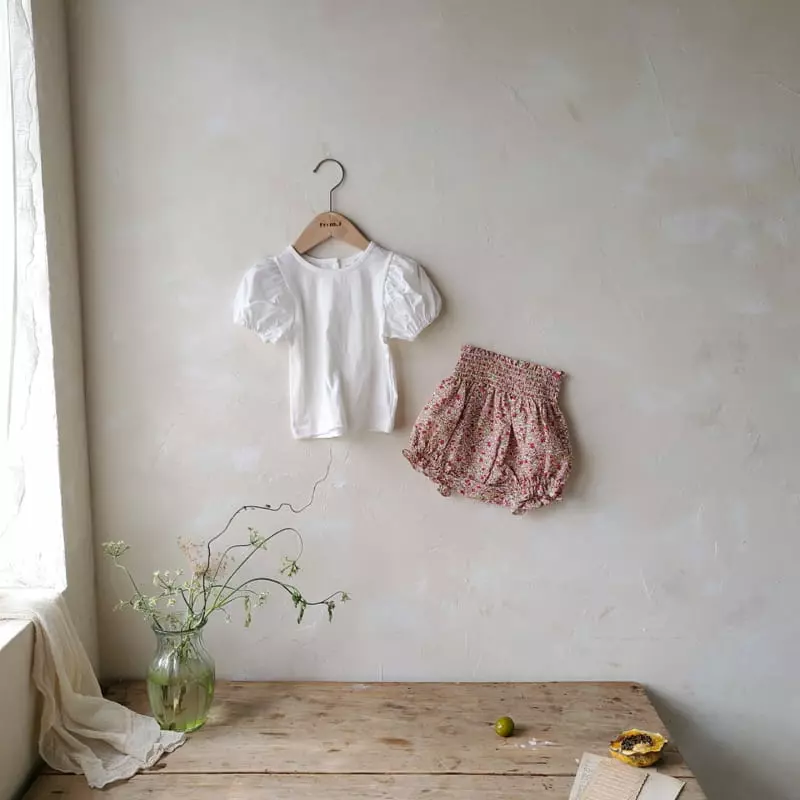 From J - Korean Baby Fashion - #babywear - Small Flwoer Smocked To Bottom Set