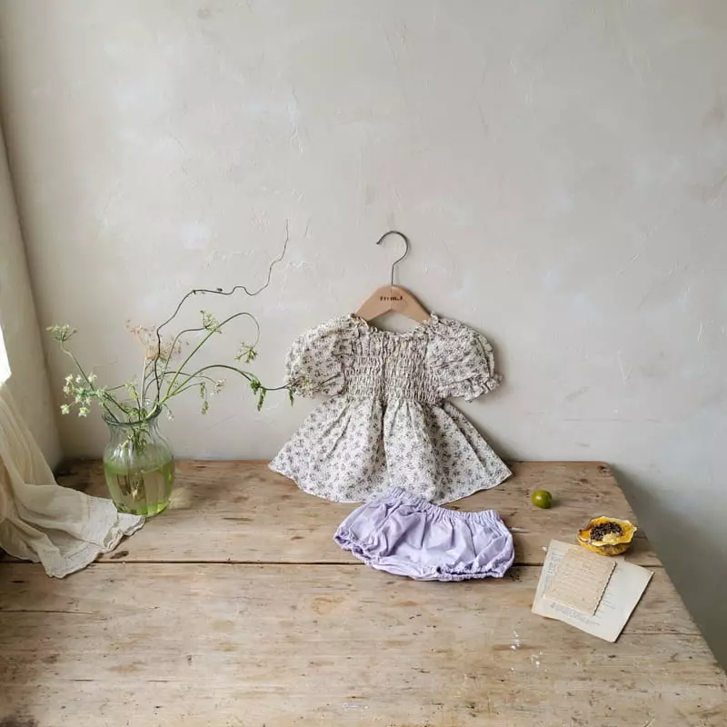 From J - Korean Baby Fashion - #onlinebabyboutique - Benjamin Smocked Top Bottom Set