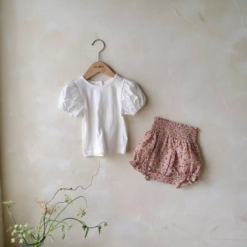 From J - Korean Baby Fashion - #onlinebabyshop - Small Flwoer Smocked To Bottom Set - 3