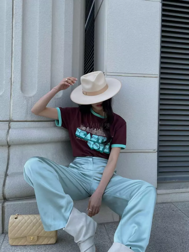 Gentlewoman - Korean Women Fashion - #momslook - Boy Tee - 2