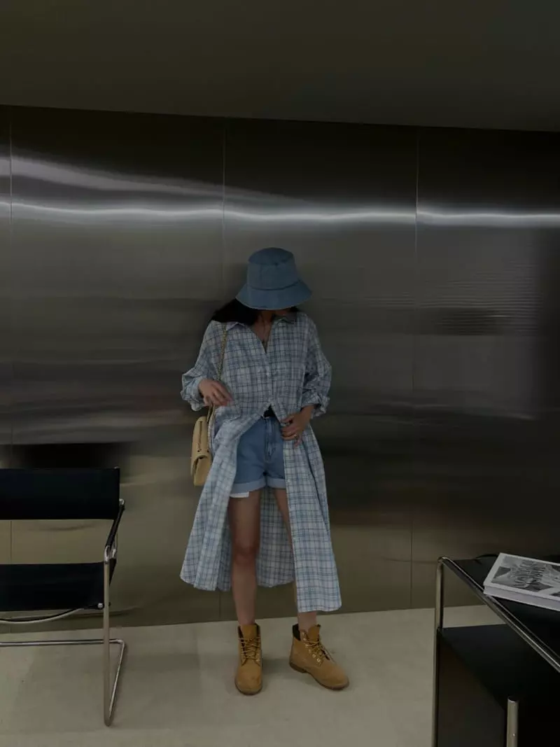 Gentlewoman - Korean Women Fashion - #restrostyle - Robe Long Shirt - 4